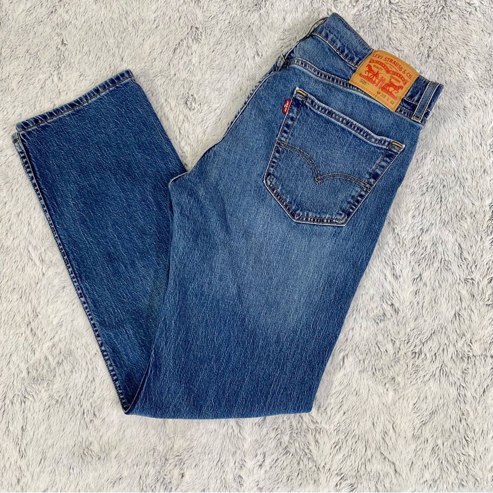 Men’s Levi’s 505 Relaxed Fit jeans. Size 33/32. Like new